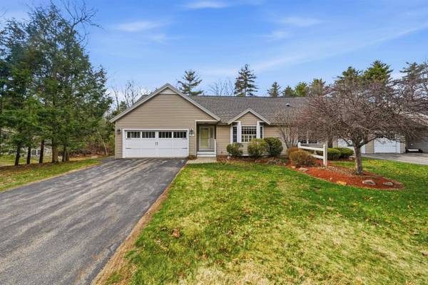 21 Linden DR, Hampstead, NH 03826