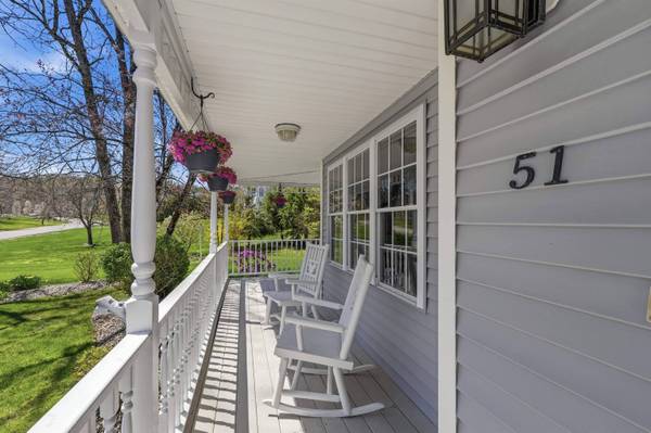 51 Ellyson AVE, Hampstead, NH 03826