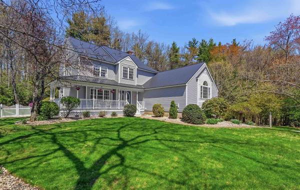 51 Ellyson AVE, Hampstead, NH 03826