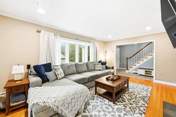 21 Christine DR, Atkinson, NH 03811