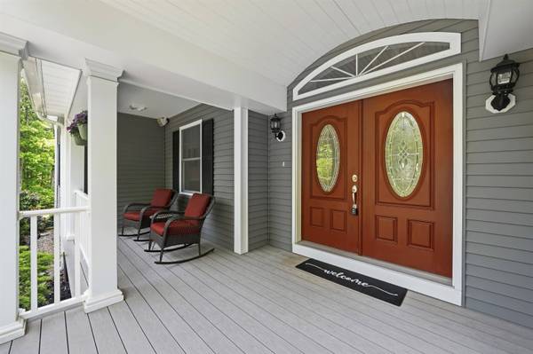 9 Deer Run RD, Atkinson, NH 03811