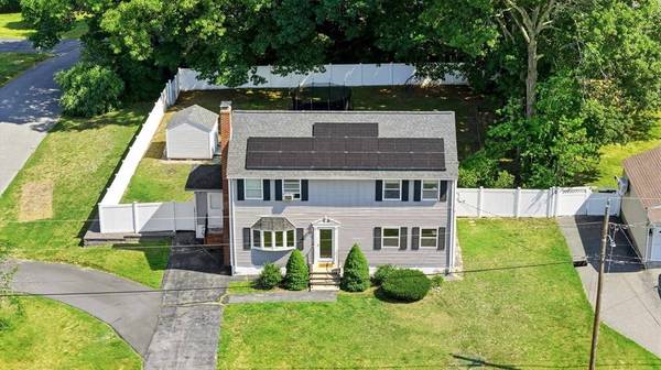 22 Colonial Drive, Salem, NH 03079