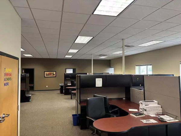 302 Industrial Drive, Columbus, WI 53925