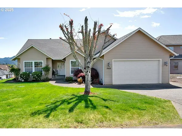 1922 KAPELA CT, Sutherlin, OR 97479