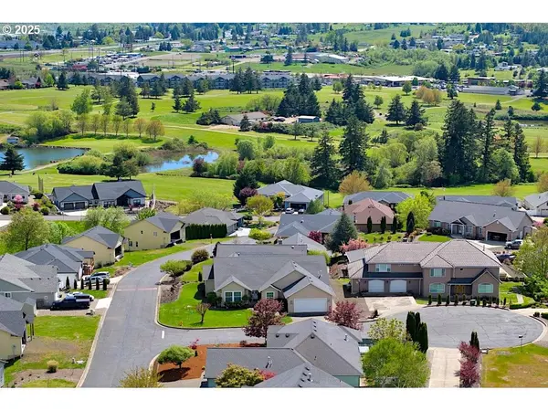 1922 KAPELA CT, Sutherlin, OR 97479