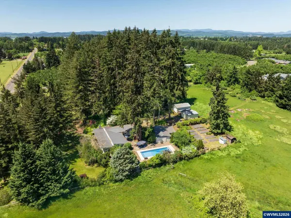 27777 Snyder Rd, Junction City, OR 97448