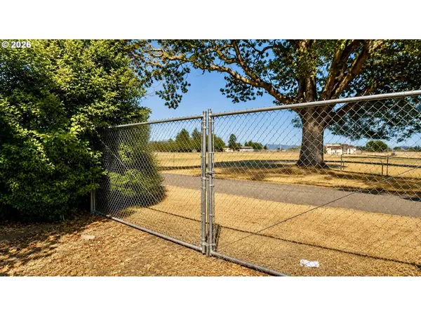 1815 N Danebo AVE, Eugene, OR 97402