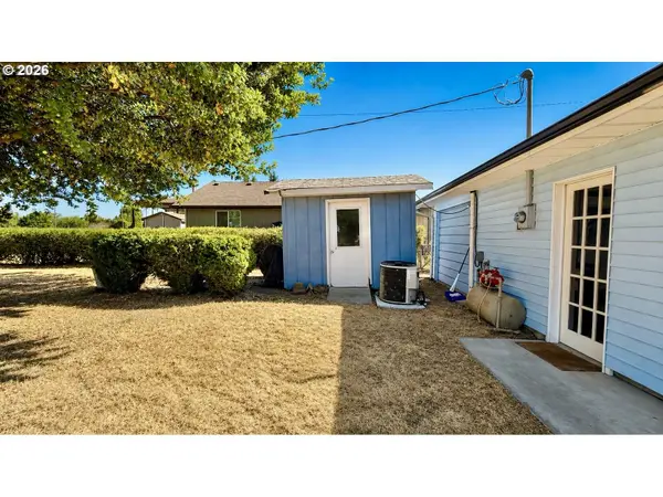 1815 N Danebo AVE, Eugene, OR 97402