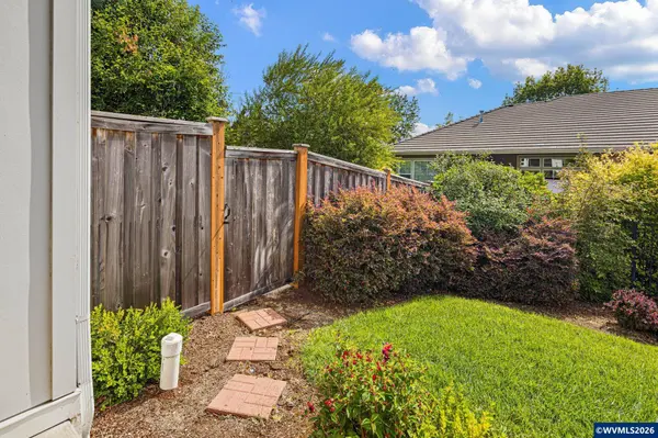 1577 Nestucca Av, Eugene, OR 97408