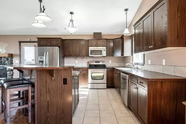 610001 Highway 2, Rural Foothills County, AB T0L 0P0