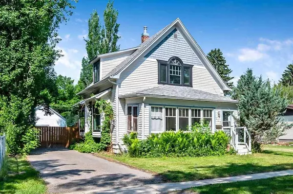 523 8 ST SW, High River, AB T1V 1B8