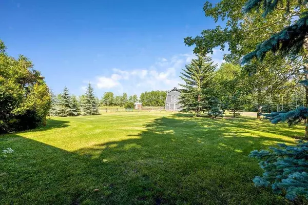 402020 28 ST E, Rural Foothills County, AB T1S 6C3