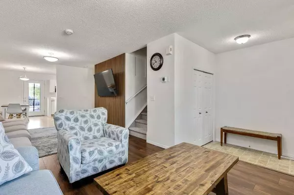 105 Prairie Sound CIR NW, High River, AB T1V 2A3