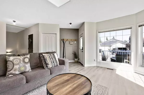 511 Lineham Acres DR NW, High River, AB t1c1t3