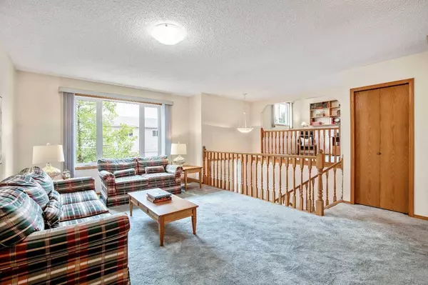 214 Fairway DR NW, High River, AB T1V 1C9