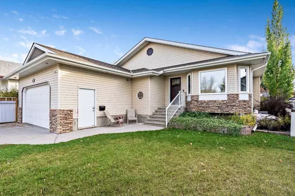 1607 Sunshine Close SE, High River, AB T1V 1W4