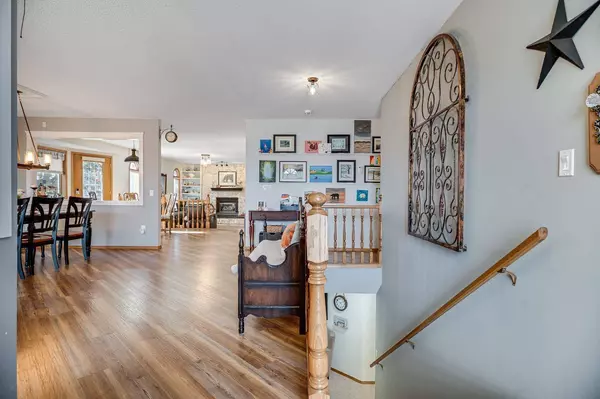 607 9 ST SE, High River, AB T1V 1L1