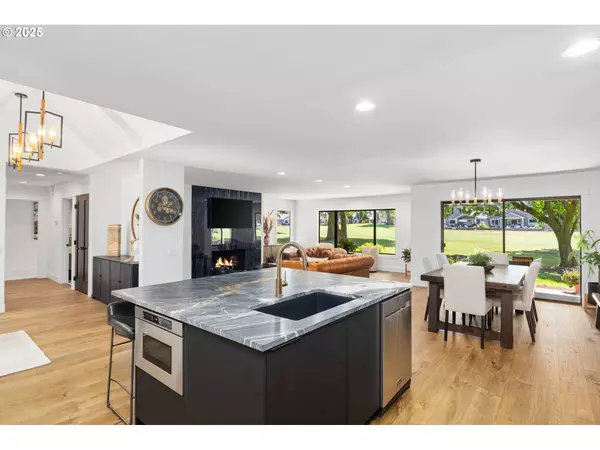 7666 SW ARBOR GLEN CT, Wilsonville, OR 97070