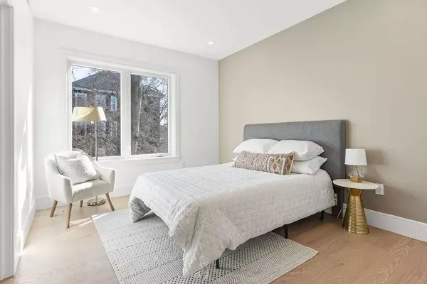 31 Evergreen St #1, Boston, MA 02130