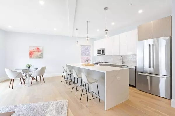 230 Washington St #1, Boston, MA 02135