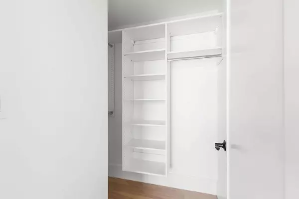 230 Washington St #1, Boston, MA 02135