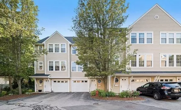 122 E Squantum St #2, Quincy, MA 02171