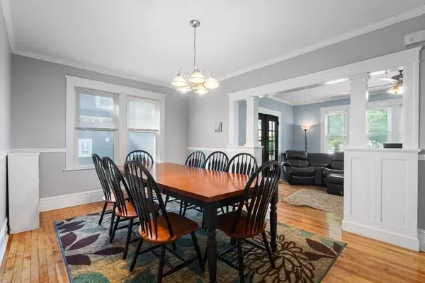 5 Bay State Rd, Worcester, MA 01606