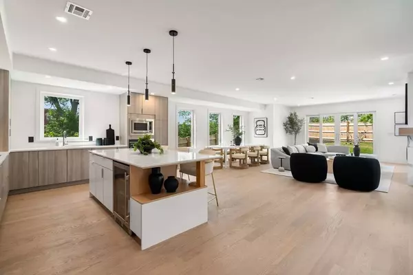 33 Evergreen St #2, Boston, MA 02130