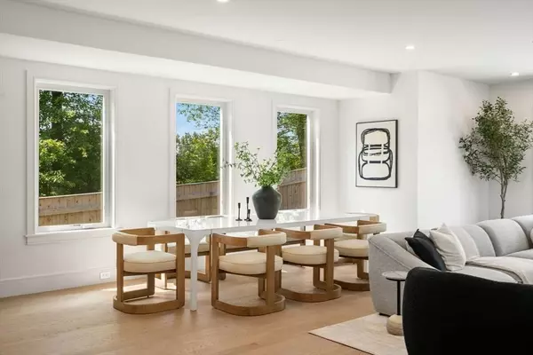 31 Evergreen St #2, Boston, MA 02130