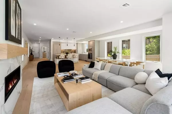 31 Evergreen St #2, Boston, MA 02130