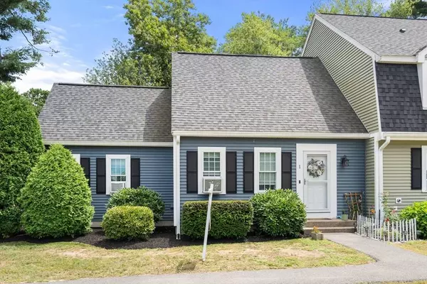 585 Turnpike St #1, Easton, MA 02375