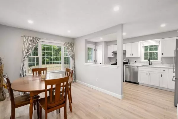 585 Turnpike St #1, Easton, MA 02375