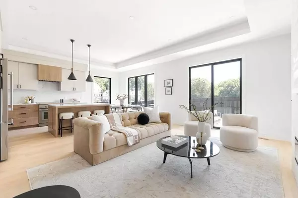 42 Otis #R, Needham, MA 02492