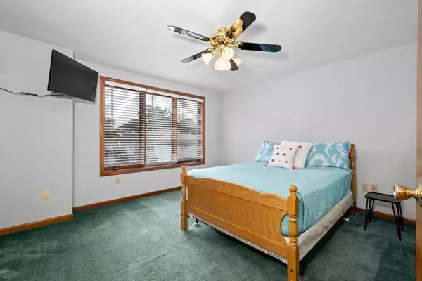 78 Dana Ave, Worcester, MA 01604