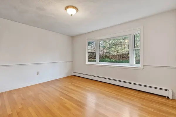 16 Albemarle Rd, Norwood, MA 02062