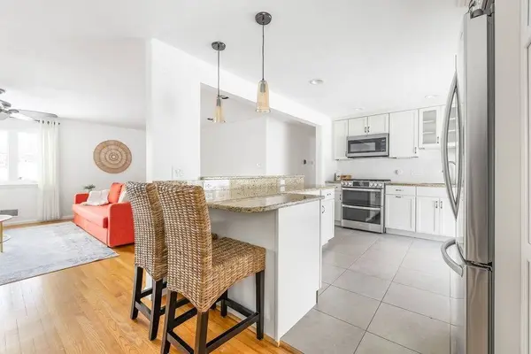 44 Agnes Dr, Framingham, MA 01701