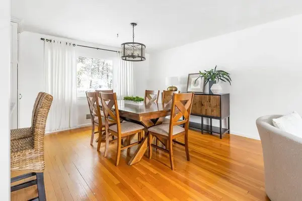 44 Agnes Dr, Framingham, MA 01701