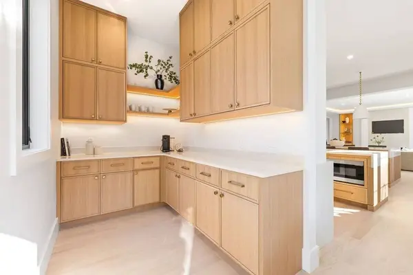 28 Cottonwood Rd, Newton, MA 02459