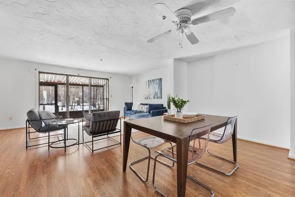 16 Grove Sq #16, Randolph, MA 02368