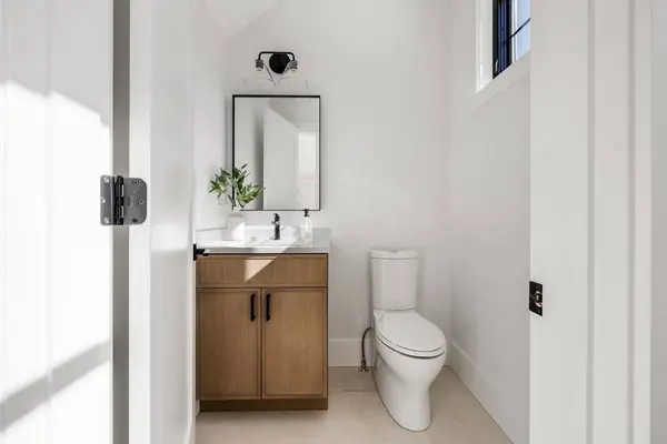 36 Otis St #36, Needham, MA 02492