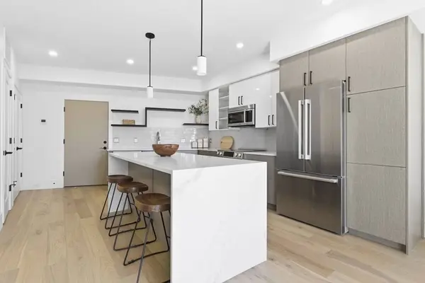 230 Washington St #1, Boston, MA 02135