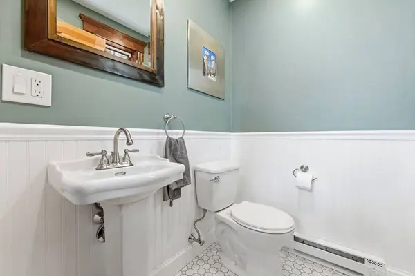 191 Court St, Dedham, MA 02026