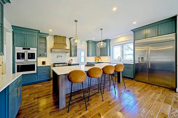 13 Park Pl, Mattapoisett, MA 02739