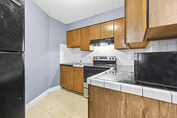 100 Lanark Rd #4, Boston, MA 02135