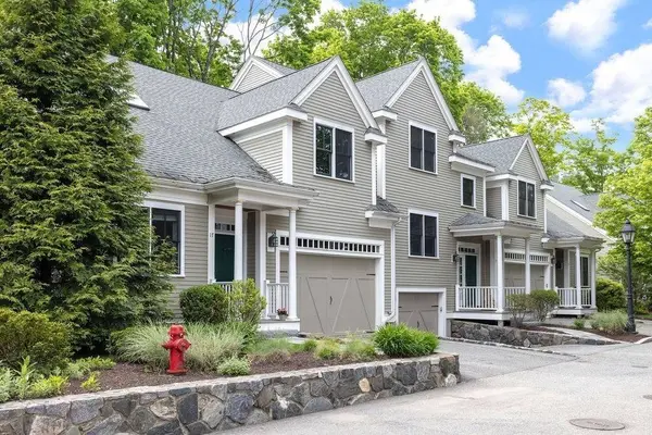 17 Wadsworth Ln #17, Wayland, MA 01778