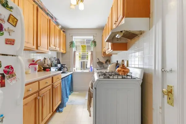 10 Melvin Ave #7, Boston, MA 02135