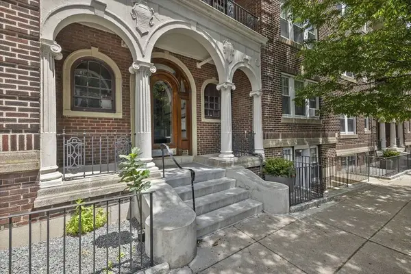 10 Melvin Ave #7, Boston, MA 02135