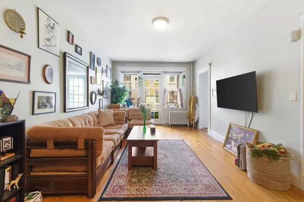 10 Melvin Ave #7, Boston, MA 02135