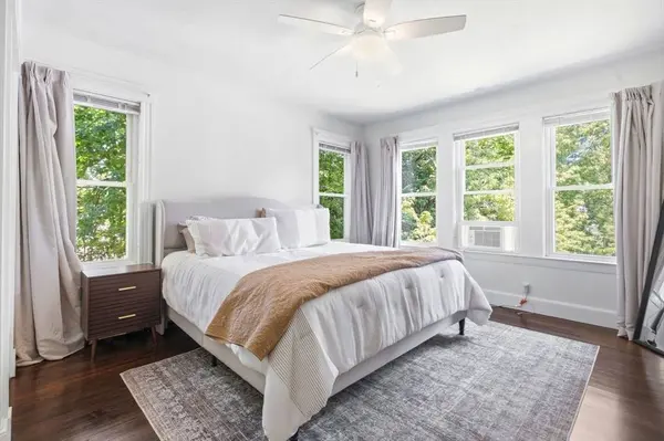 66,66-R,70 Wren St, Boston, MA 02132