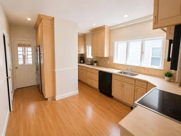 9 Bradford Ave #1, Medford, MA 02155